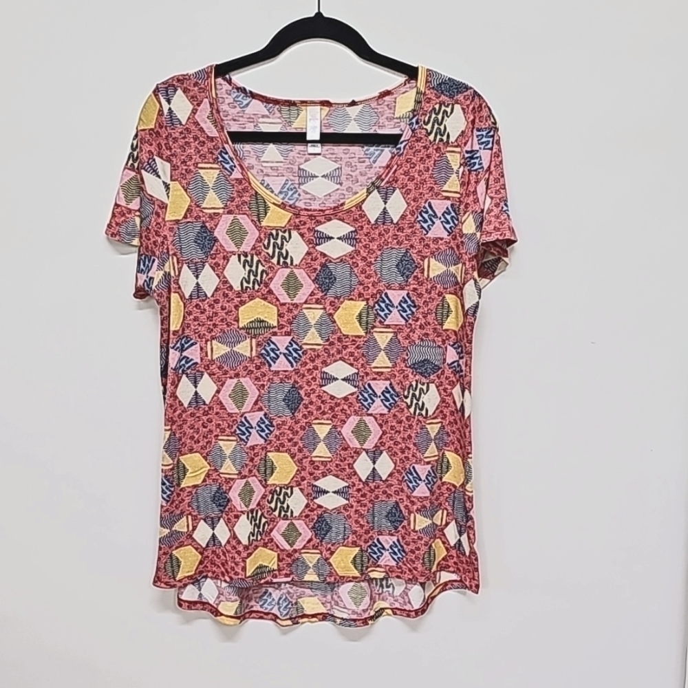 LuLaRoe Classic Deep Scoop Neck Tee, Geometric Pink & Multicolor, Size Large